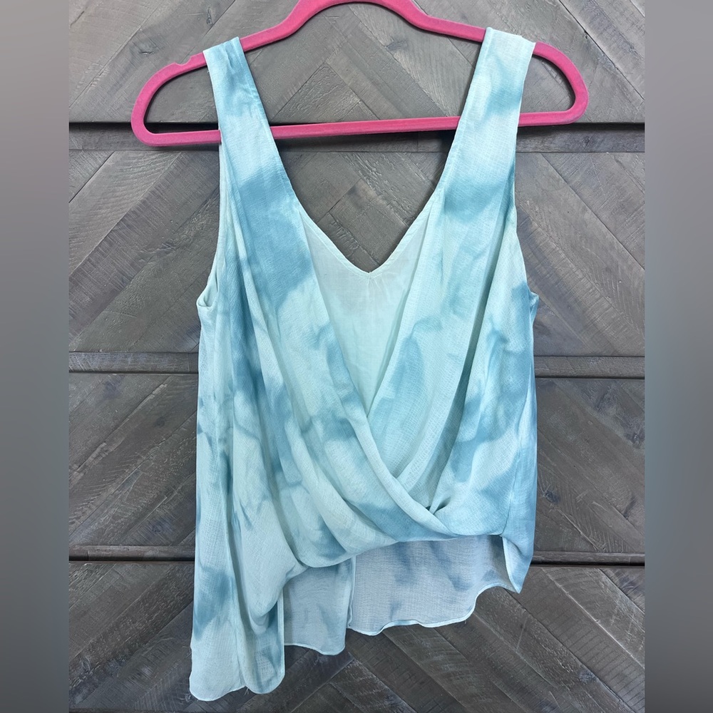 Free People Women's Blue and White Top